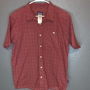 Red Patagonia short sleeve button up casual shirt